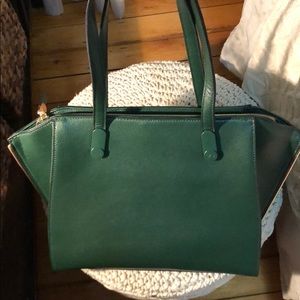 Large Carpisa Evergreen Tote